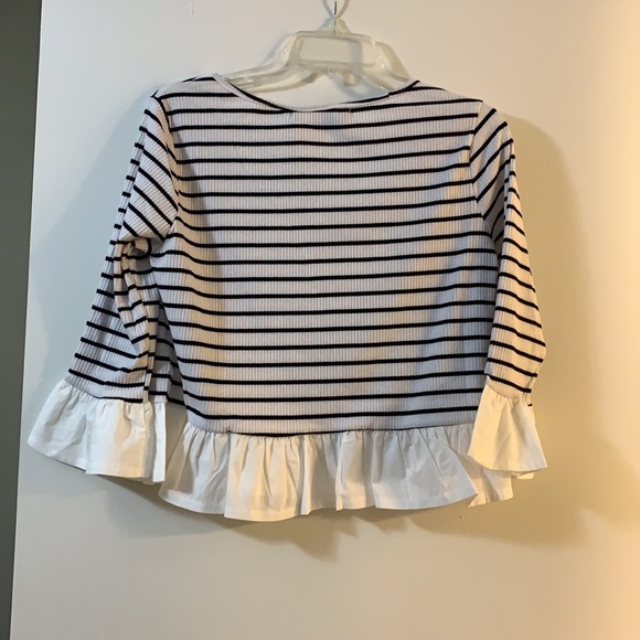 NWT Juniors RAMPAGE Black/White Ruffle Crop Shirt (Medium) - Picture 3 of 6